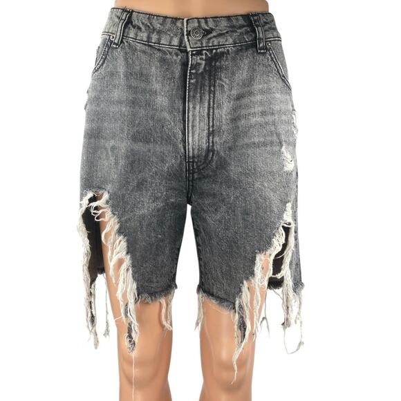 Ser.O.Ya Sammy Black Distressed Mid Rise Vintage Denim Jeans Bermuda Shorts 30 - Picture 1 of 6